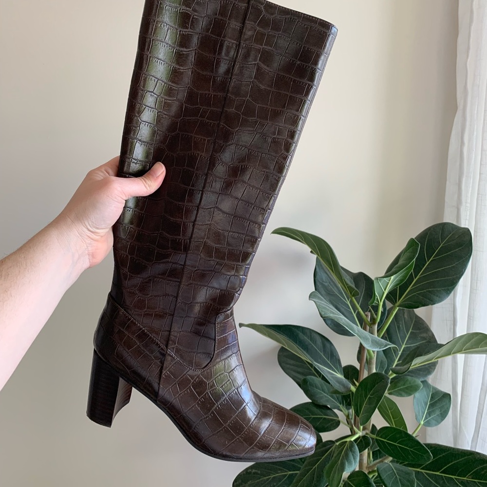 Vintage Marc Fisher knee high heeled boots